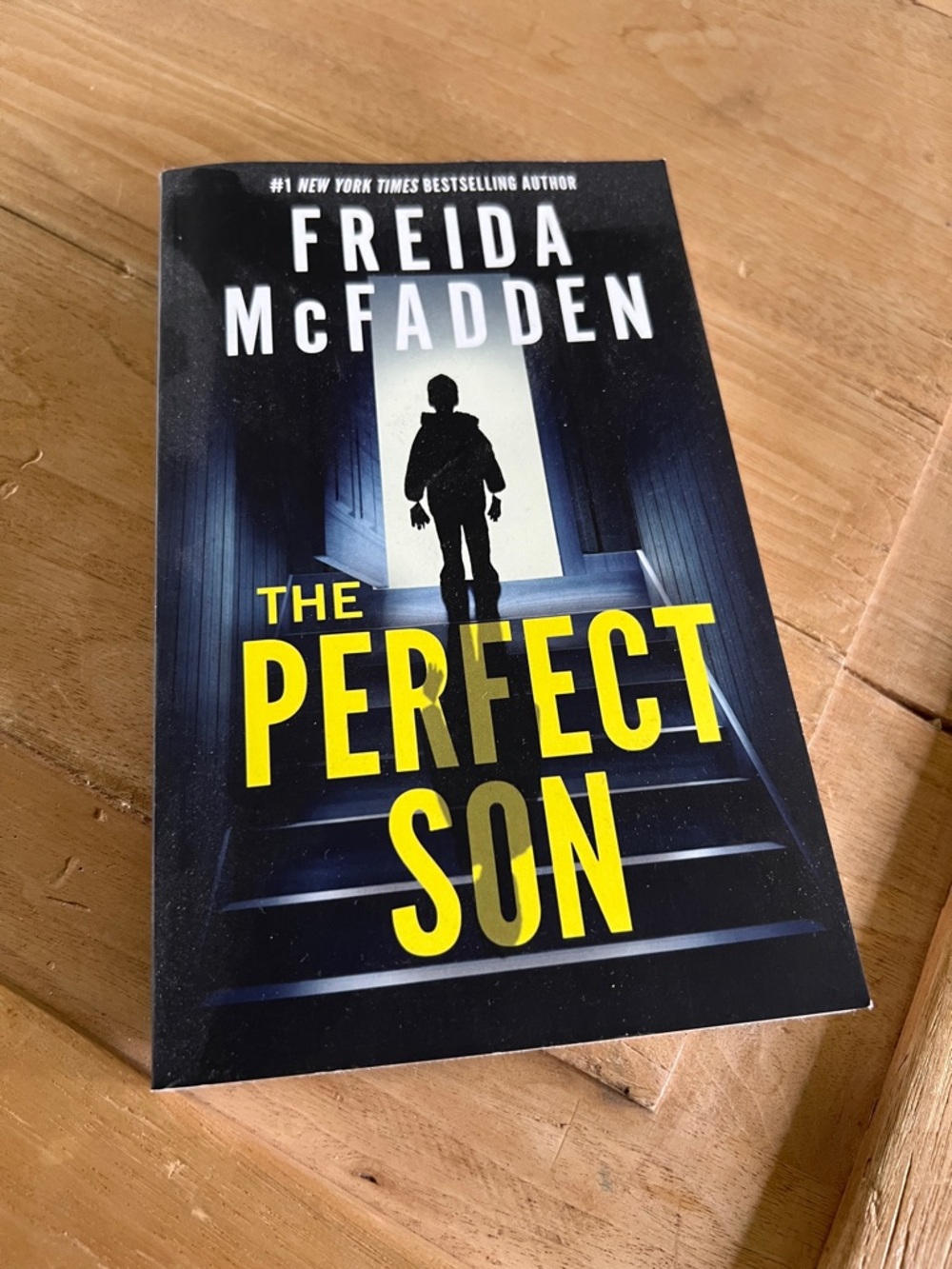Freida McFadden "The Perfect Son" - Black & Yellow Paperback Thriller